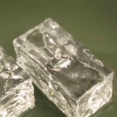 Inel argint cu perla naturala alba si cristale DiAmanti SK25486R_W-G Inel argint cu perla naturala alba si cristale DiAmanti SK25486R_W-G